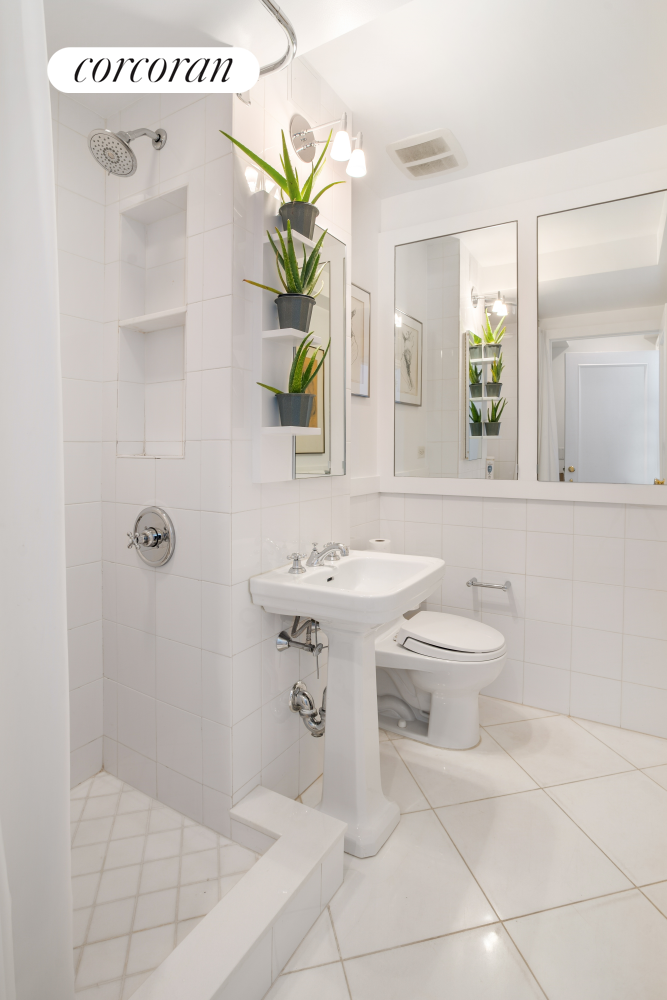 419 East 57th Street Sutton Place New York NY 10022