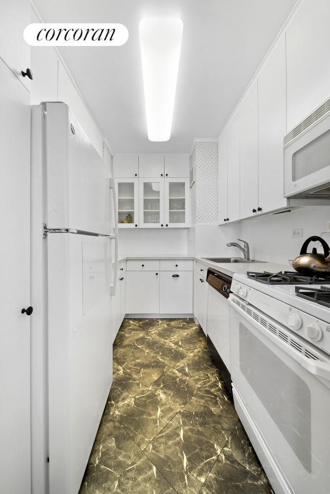 400 East 56th Street Sutton Place New York NY 10022