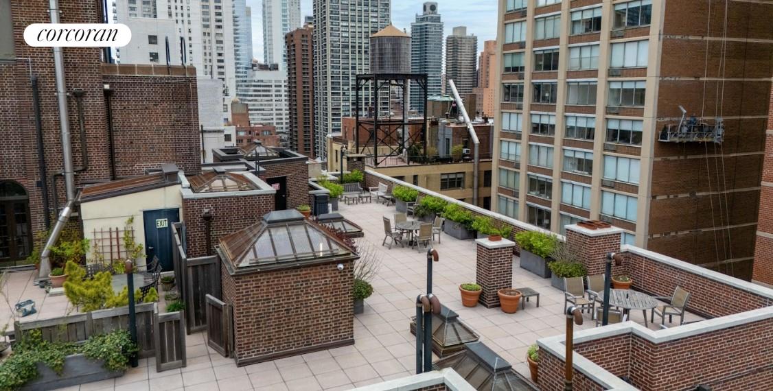 419 East 57th Street Sutton Place New York NY 10022