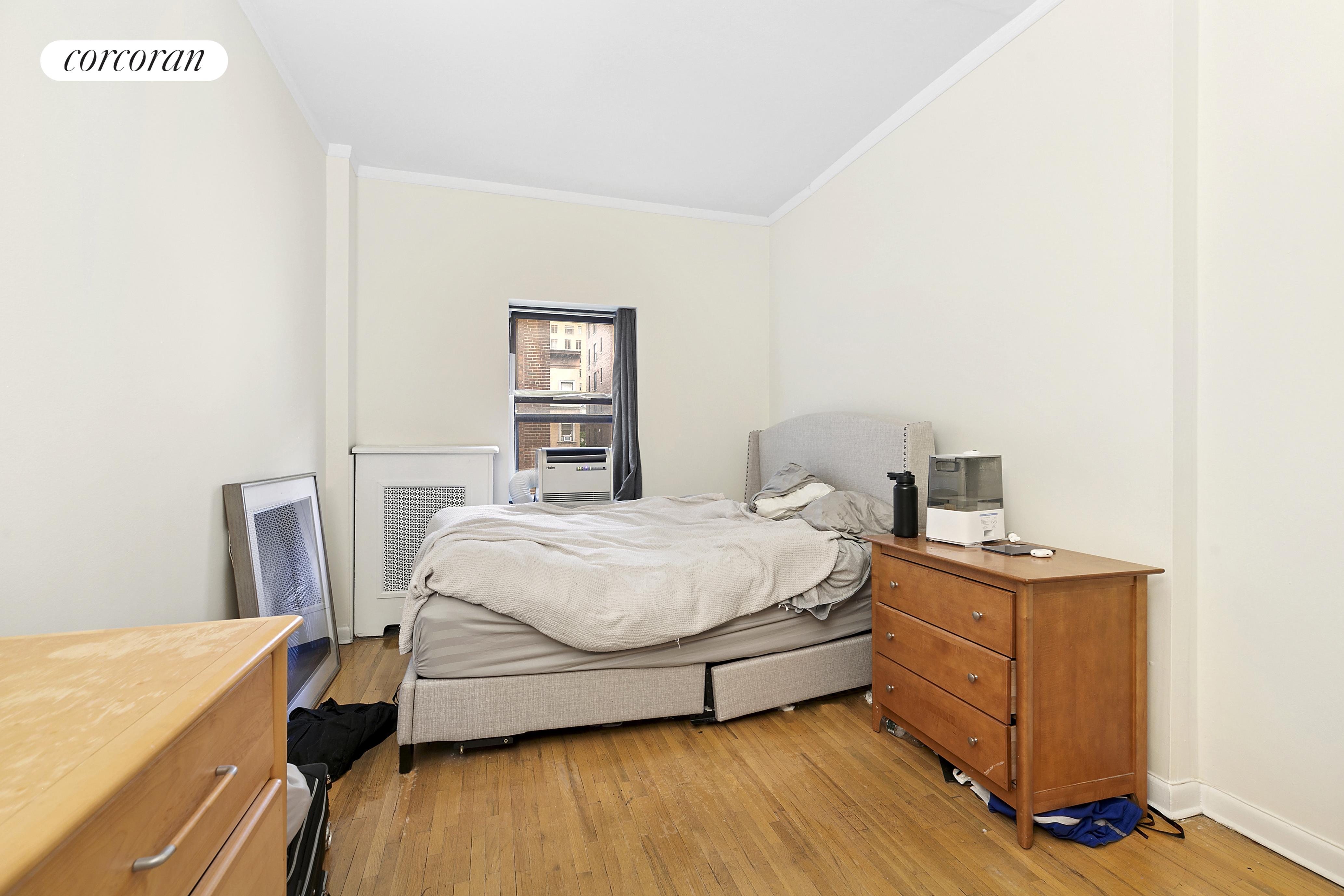 9 West 69th Street 3R Lincoln Square New York NY 10023