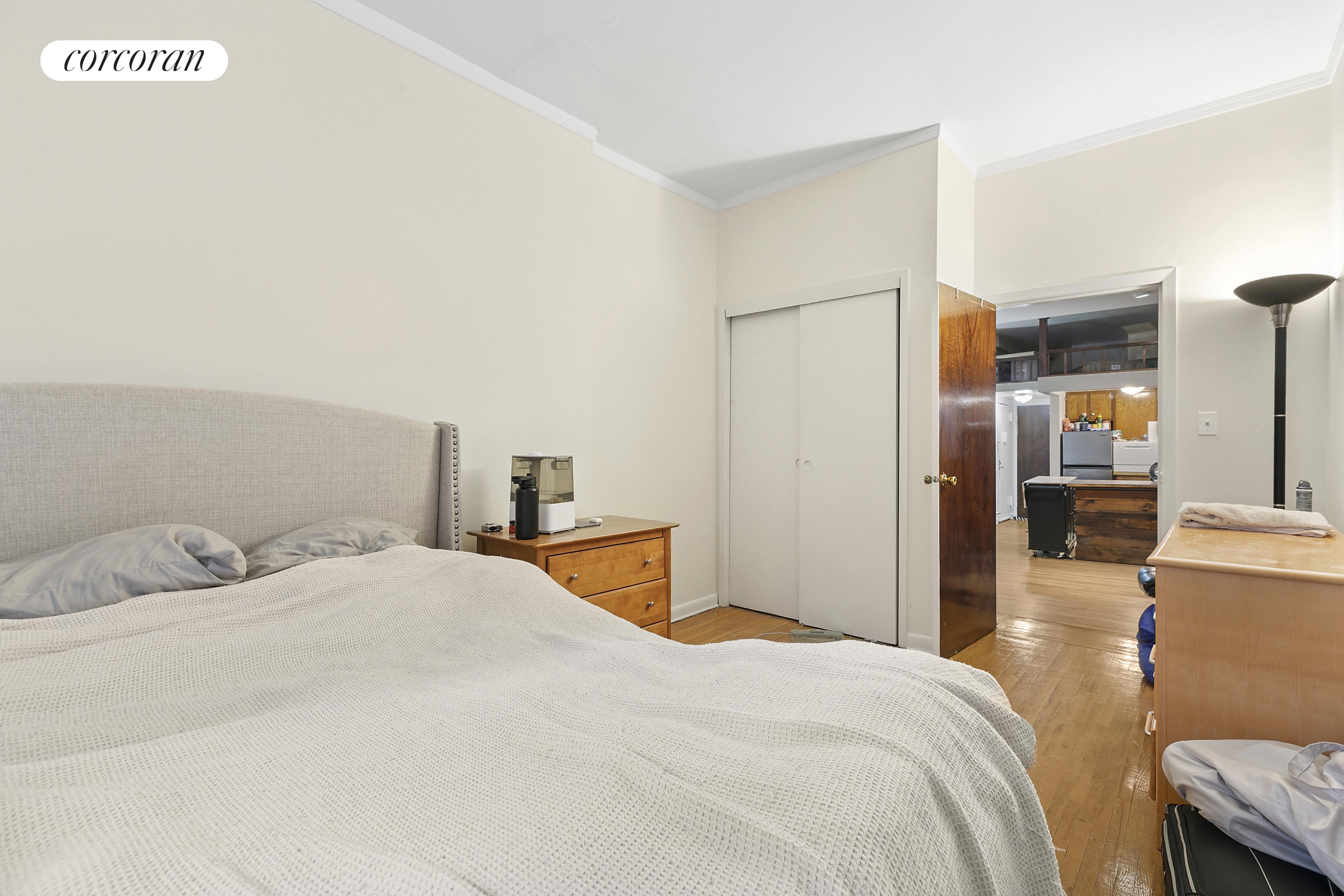 9 West 69th Street 3R Lincoln Square New York NY 10023