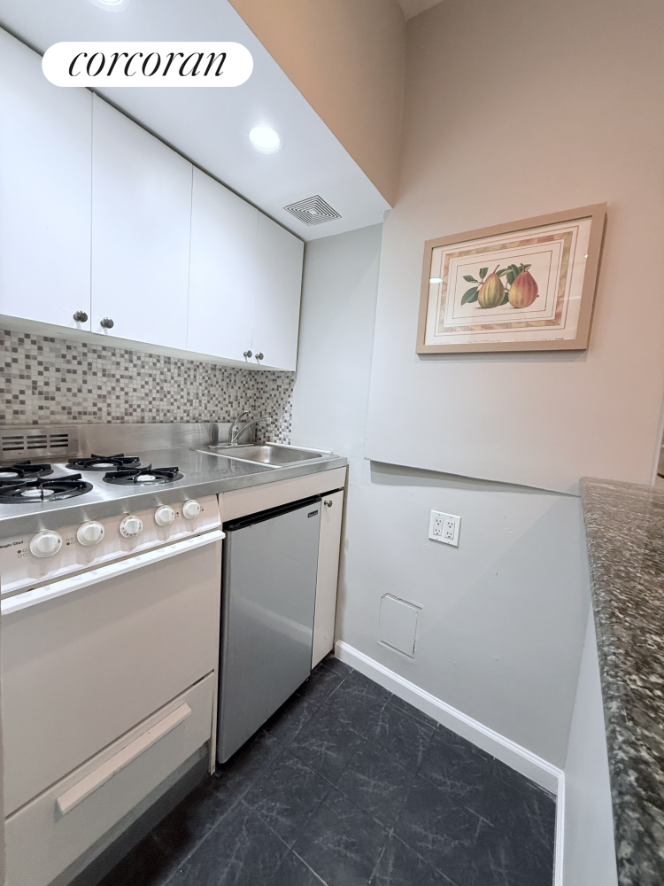 424 East 57th Street Sutton Place New York NY 10022