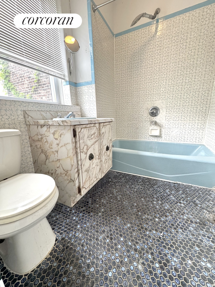 327 West 18th Street Chelsea New York NY 10011