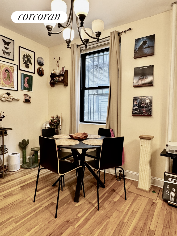21-38 35th Street Steinway-Ditmars Queens NY 11105