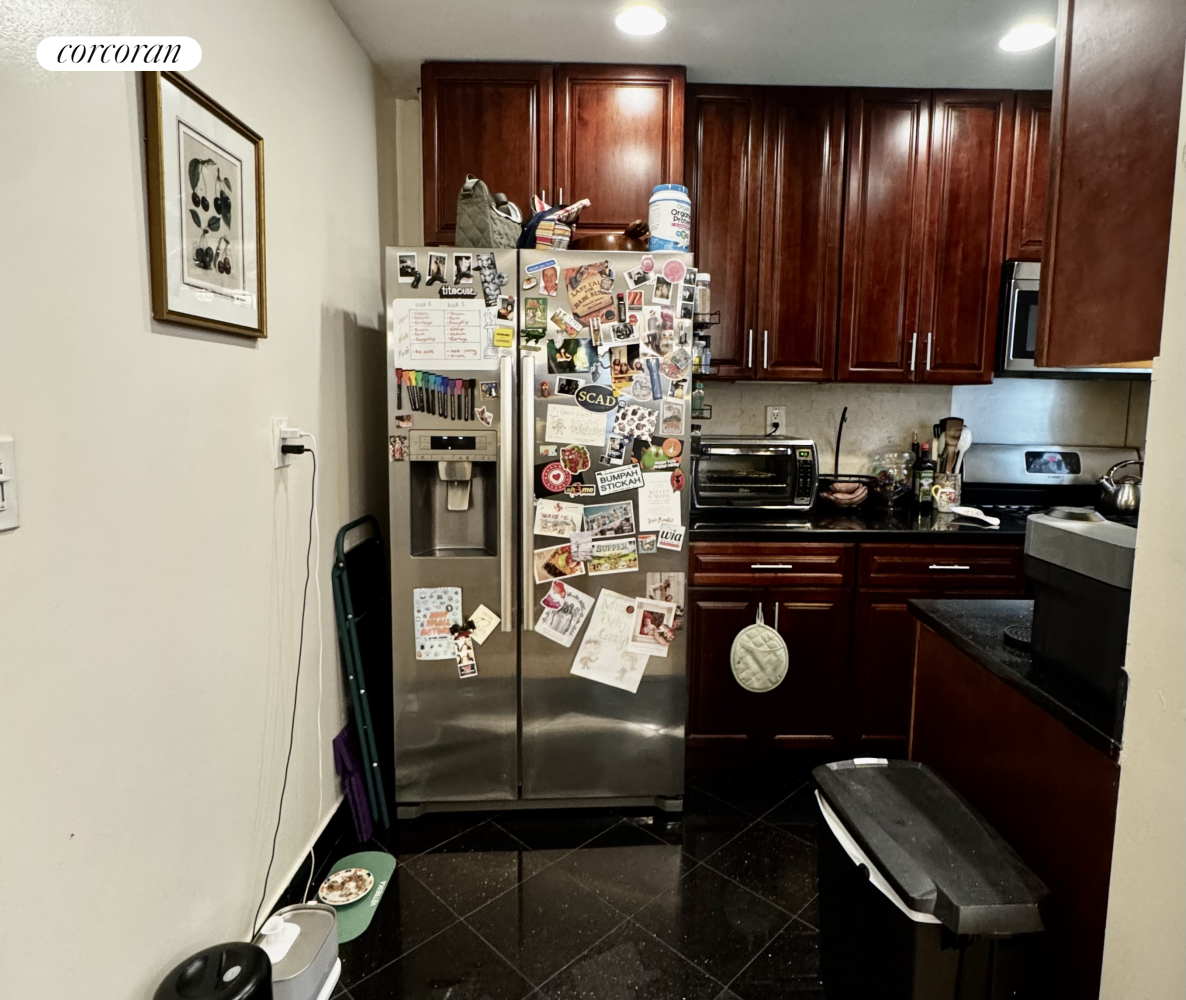 21-38 35th Street Steinway-Ditmars Queens NY 11105