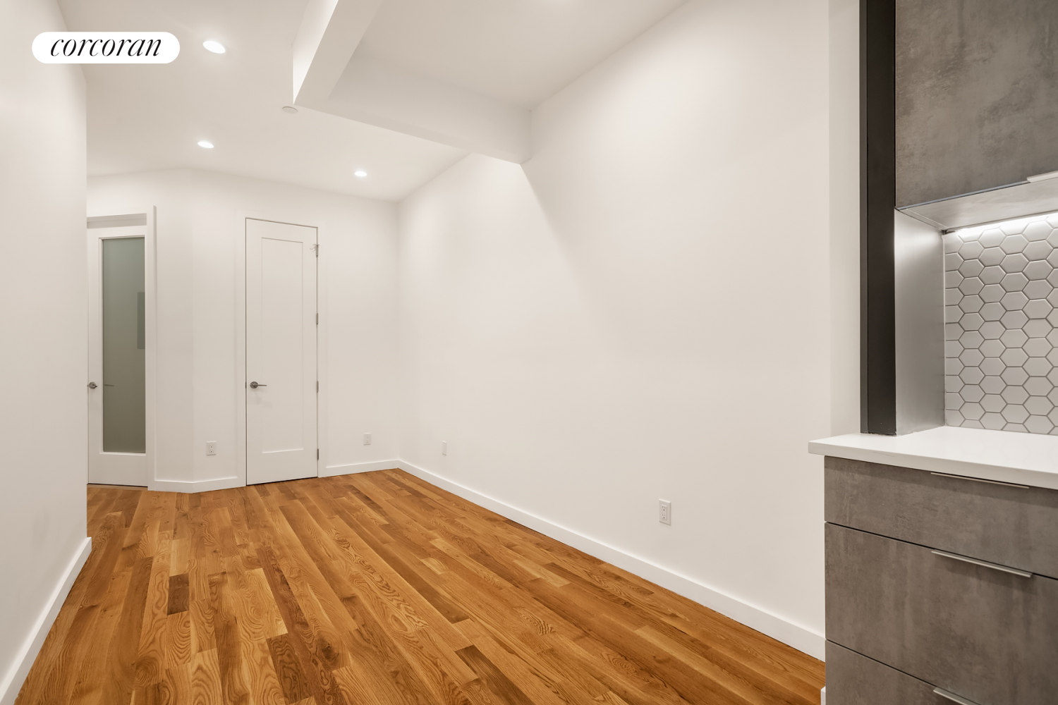 1661 Woodbine Street Ridgewood Queens NY 11385