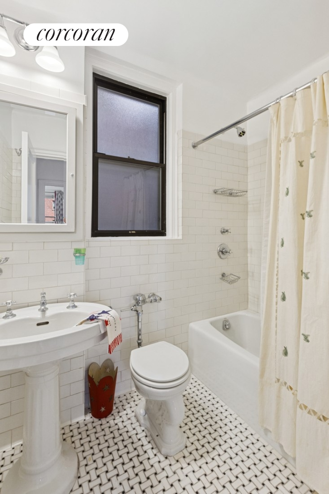 175 East 79th Street Upper East Side New York NY 10075
