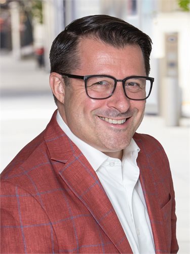 Gerald R Gemignani