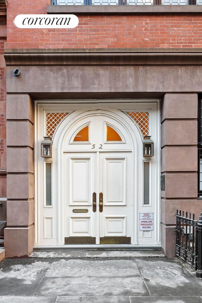 52 West 9th Street Greenwich Village New York NY 10011