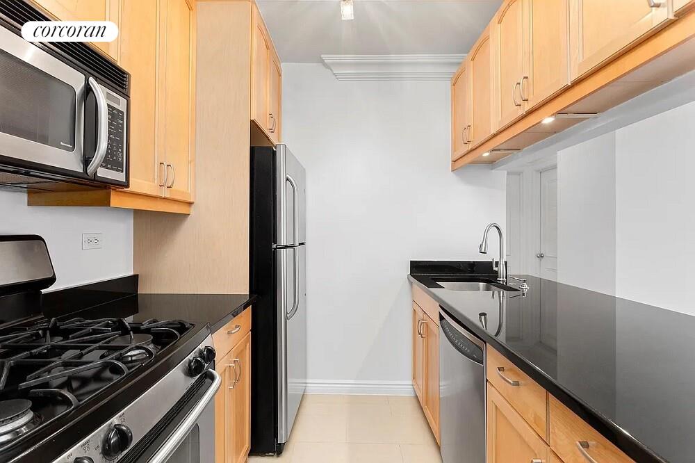 377 Rector Place Battery Park City New York NY 10280