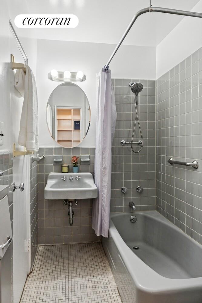 409-411 West 21st Street 1 Chelsea New York NY 10011