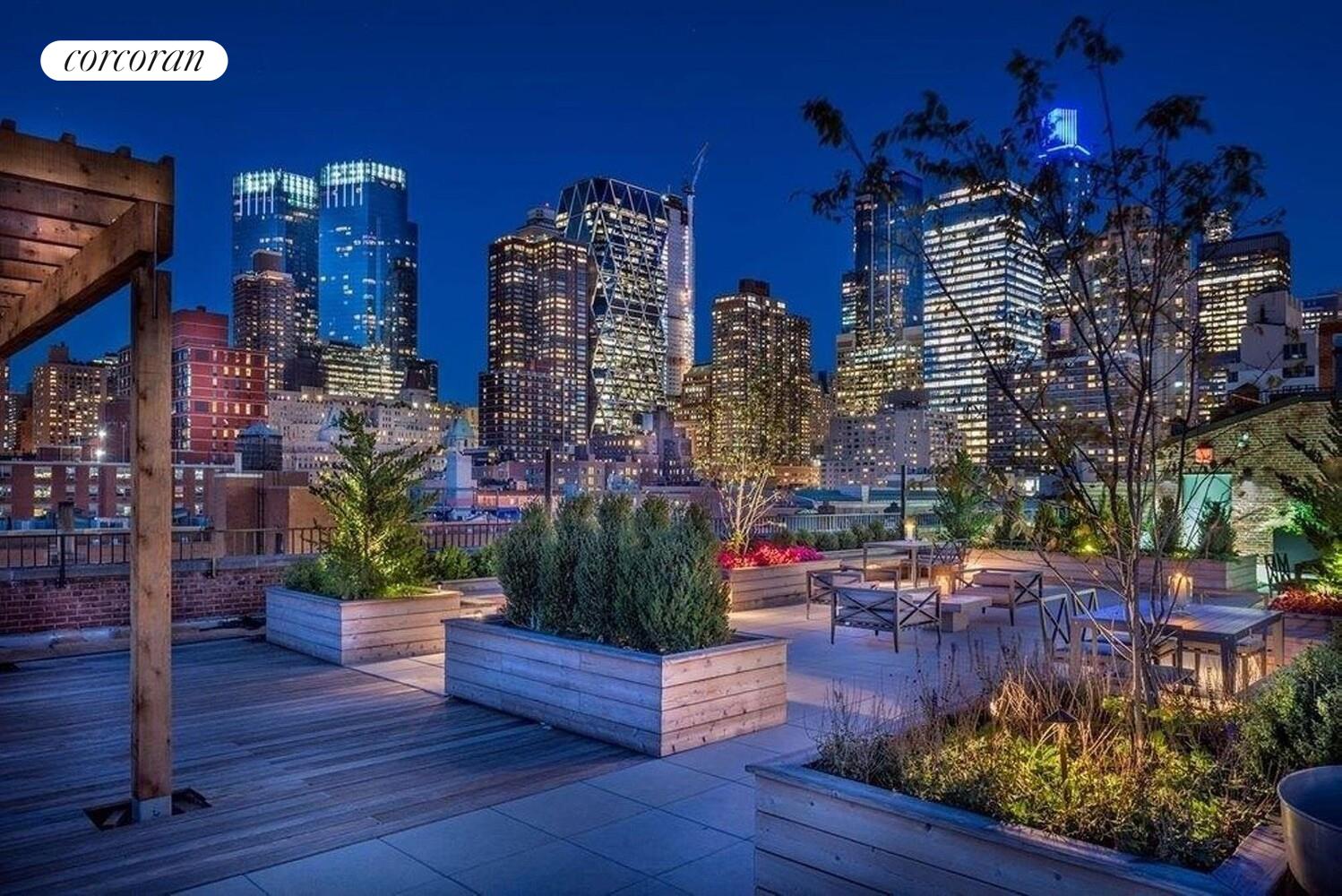 416 West 52nd Street TH221 Clinton New York NY 10019