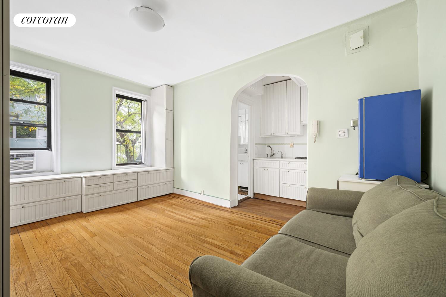 461 West 44th Street Clinton New York NY 10036