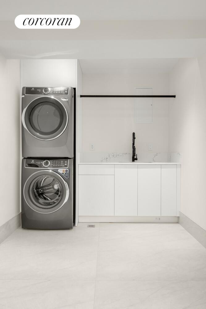 980 Metropolitan Avenue East Williamsburg Brooklyn NY 11211