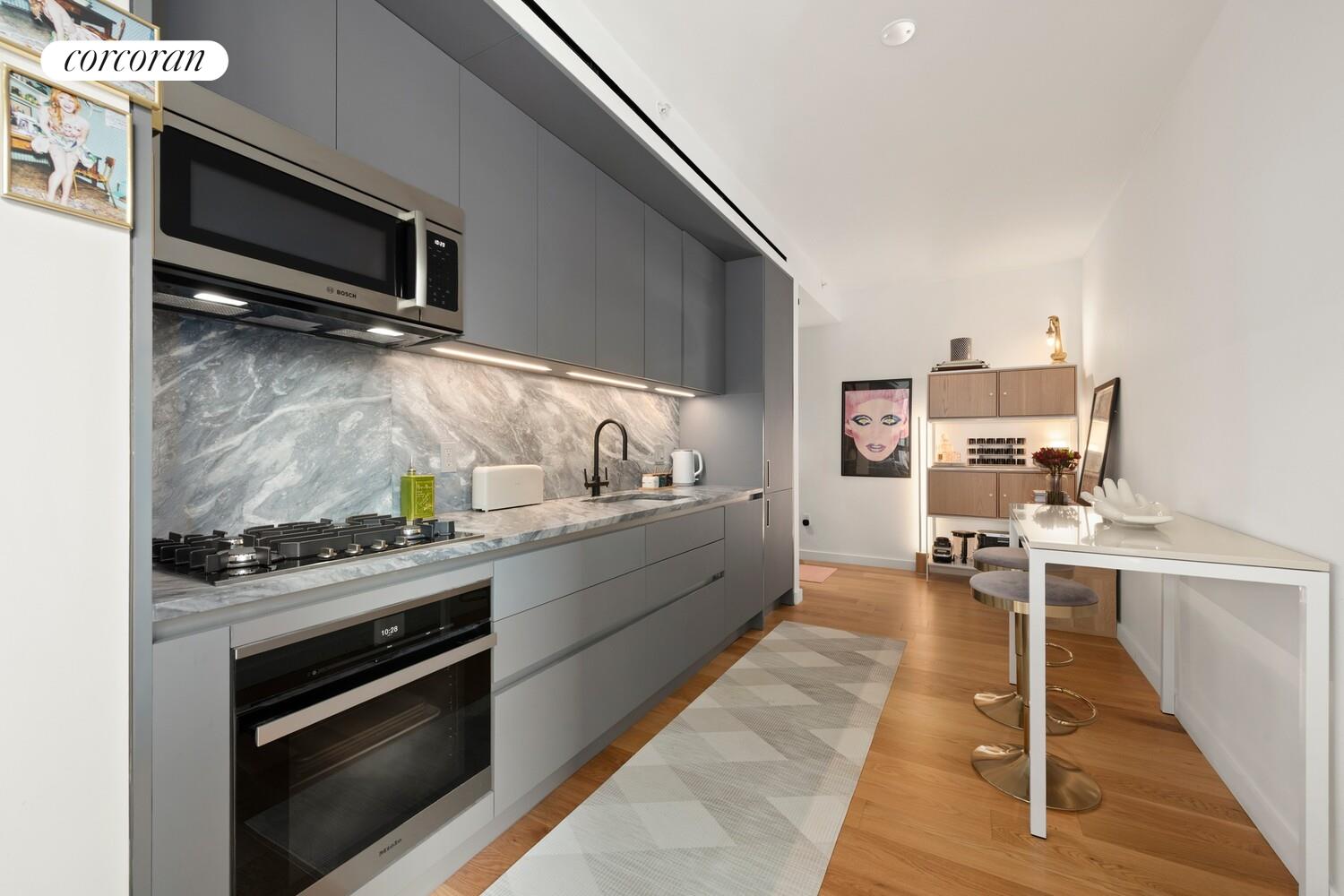 547 West 47th Street 309 Clinton New York NY 10036