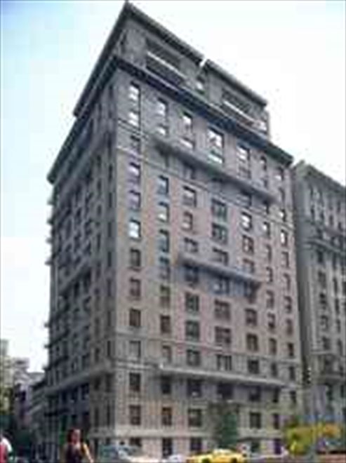 525 Park Ave Condo Apartment Building | View 525 Park Avenue | Building Exterior
