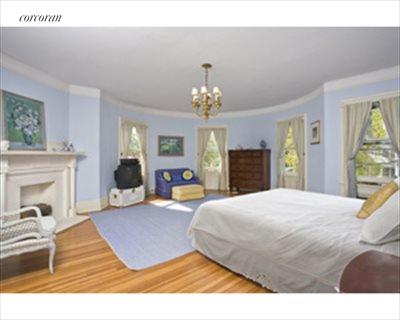 New York City Real Estate | View 1306 Albemarle Road | room 9