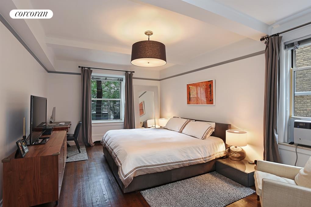 118 Riverside Drive, #3A