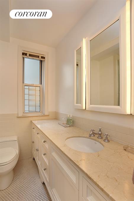 118 Riverside Drive, #3A
