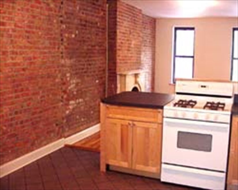 New York City Real Estate | View 456 Bergen Street, 2 | 3 Beds, 2 Baths | View 1