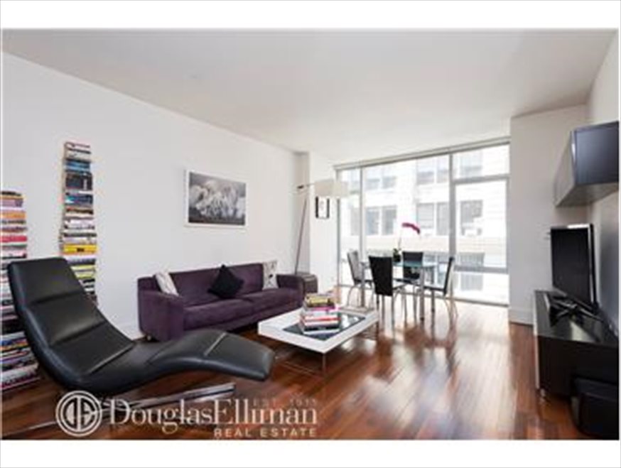 New York City Real Estate | View West 18th Street | 2 Beds, 2 Baths | View 1