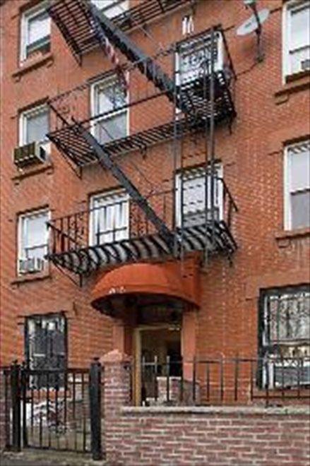 New York City Real Estate | View 575 Warren Street, 3L | room 4 | View 5