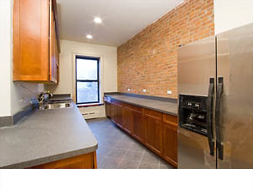 New York City Real Estate | View 192 Flatbush Avenue, 3W | 3 Beds, 2 Baths | View 1