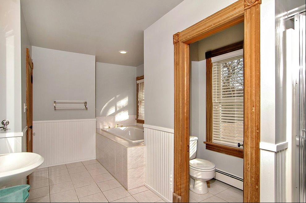 New York City Real Estate | View 23 Ocean Parkway | Master Bath | View 11