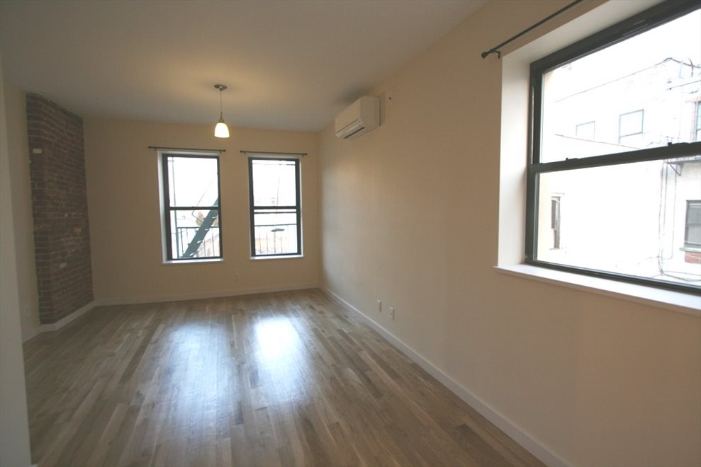 New York City Real Estate | View 479 Prospect Avenue, 2 | Has Windowed Ensuite Bath | View 9