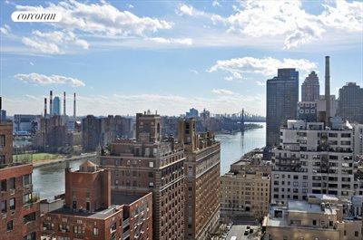 New York City Real Estate | View 52 East End Avenue, 20B | Incredible Manhattan skyline views of the city | View 5