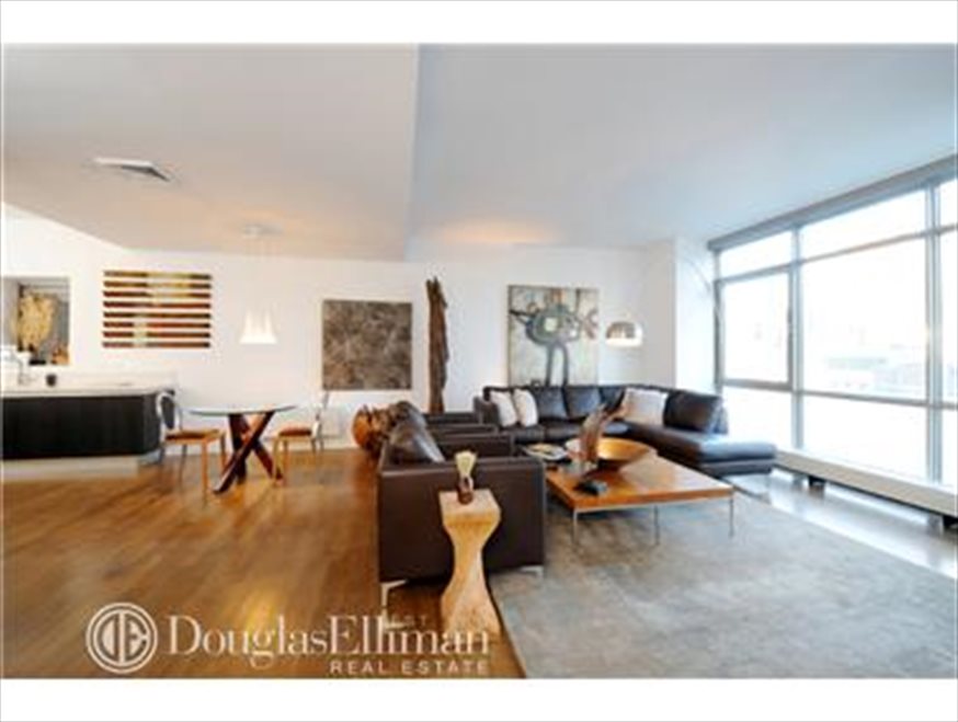 New York City Real Estate | View West 72nd Street | 2 Beds, 2 Baths | View 1