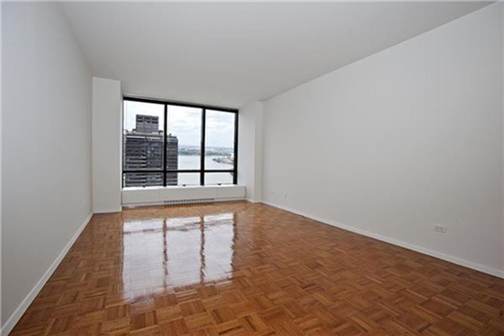 New York City Real Estate | View 525 East 72Nd Street, 30FG | room 2 | View 3