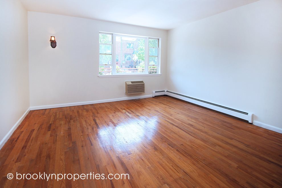 New York City Real Estate | View 589 17th Street, 1L | 2 Beds, 1 Bath | View 1