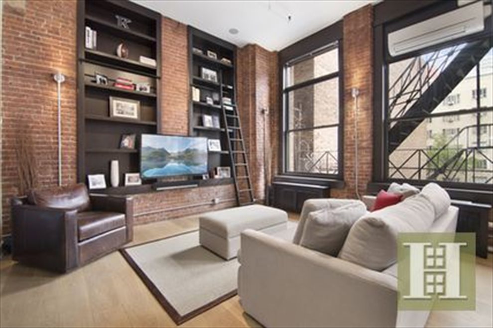 New York City Real Estate | View West 19th Street | 1 Bed, 2 Baths | View 1