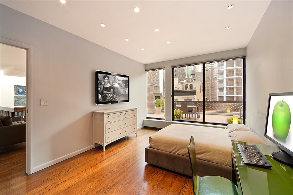 New York City Real Estate | View East 52nd Street | 5 Beds, 3 Baths | View 1