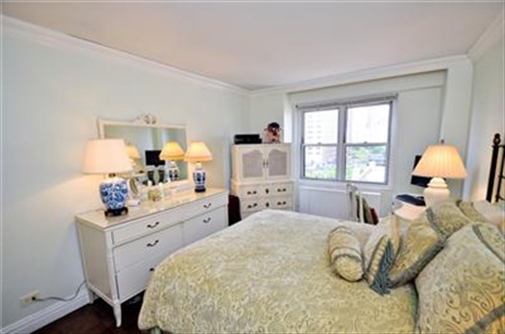 New York City Real Estate | View East 60th Street | 1 Bed, 1 Bath