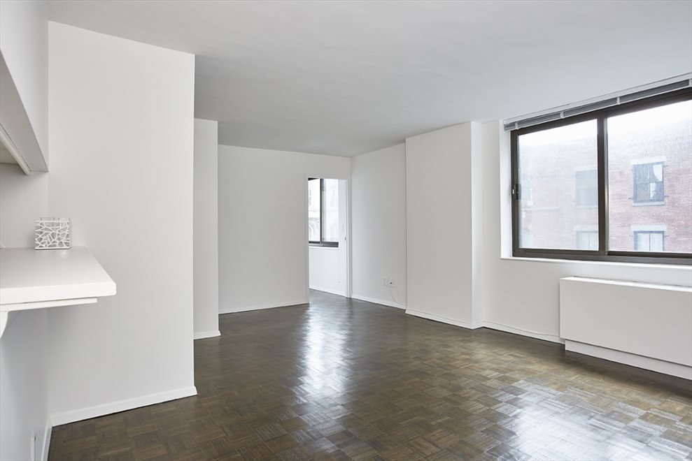 New York City Real Estate | View Broadway | 2 Beds, 1 Bath