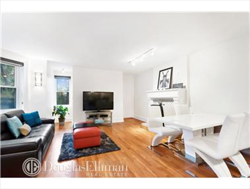 New York City Real Estate | View 7th Avenue | 3 Beds, 2 Baths | View 1