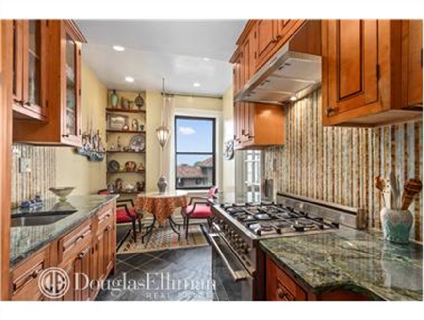 New York City Real Estate | View 35th Avenue | 2 Beds, 1 Bath | View 1