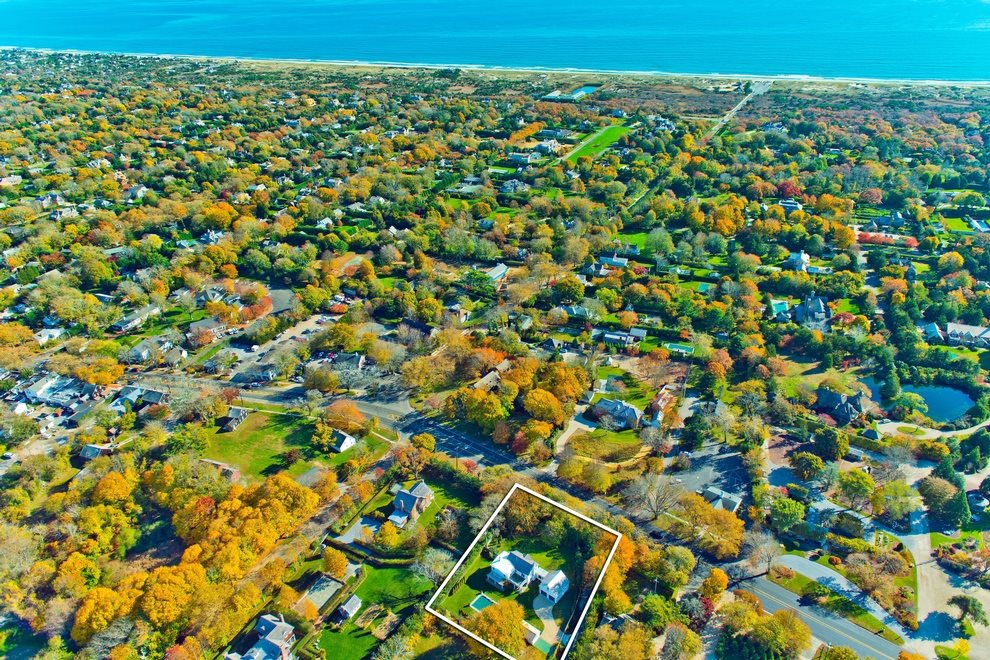 New York City Real Estate | View  | Close to Ocean & Amagansett Main Street | View 17