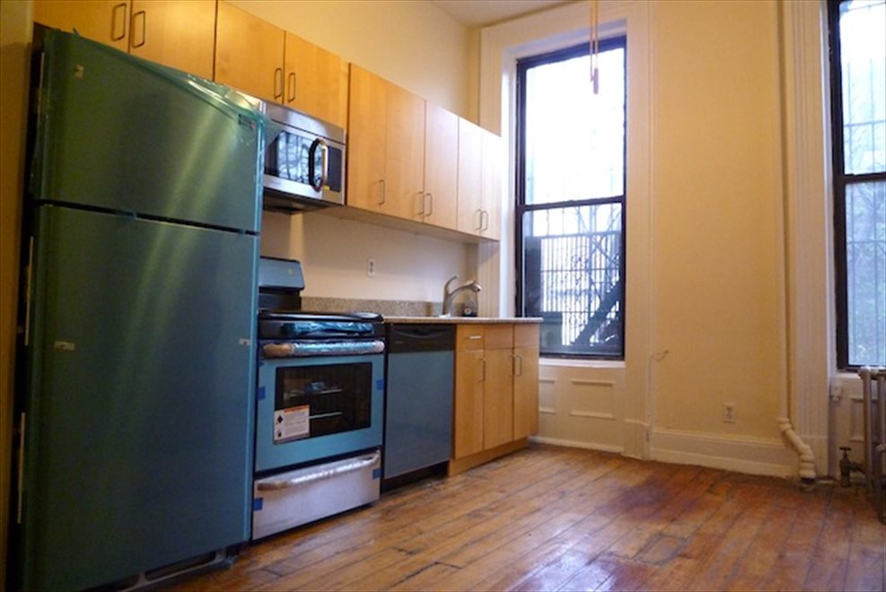 New York City Real Estate | View 90 Vanderbilt Avenue, 11231 | room 8 | View 9
