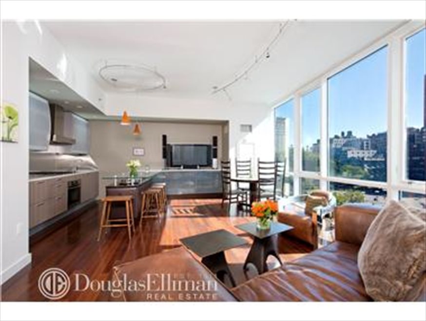 New York City Real Estate | View Union Square South | 2 Beds, 2 Baths | View 1