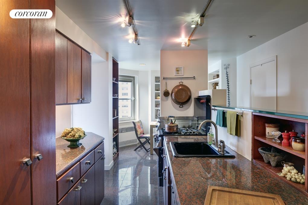 20 Sutton Place South, #20A