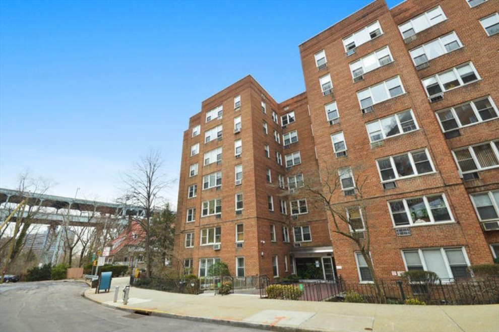 2465 Palisade Avenue 1H, Bronx, NY 10463 Property for sale