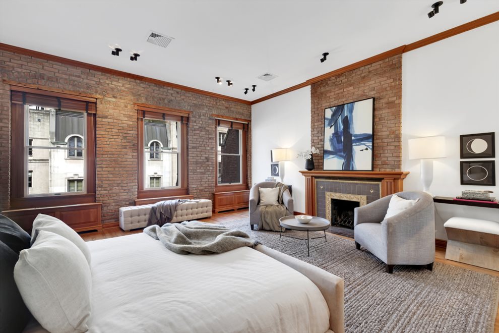 New York City Real Estate | View East 64th Street | 2 Beds, 3 Baths | View 1