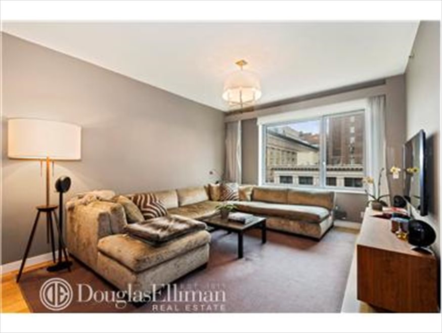 New York City Real Estate | View West 18th Street | 2 Beds, 2 Baths | View 1