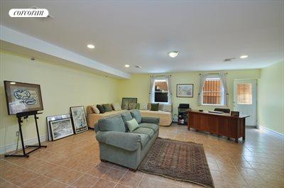 New York City Real Estate | View 238a Franklin Avenue, 1B | Amazing Great Room; and easily customizable | View 6