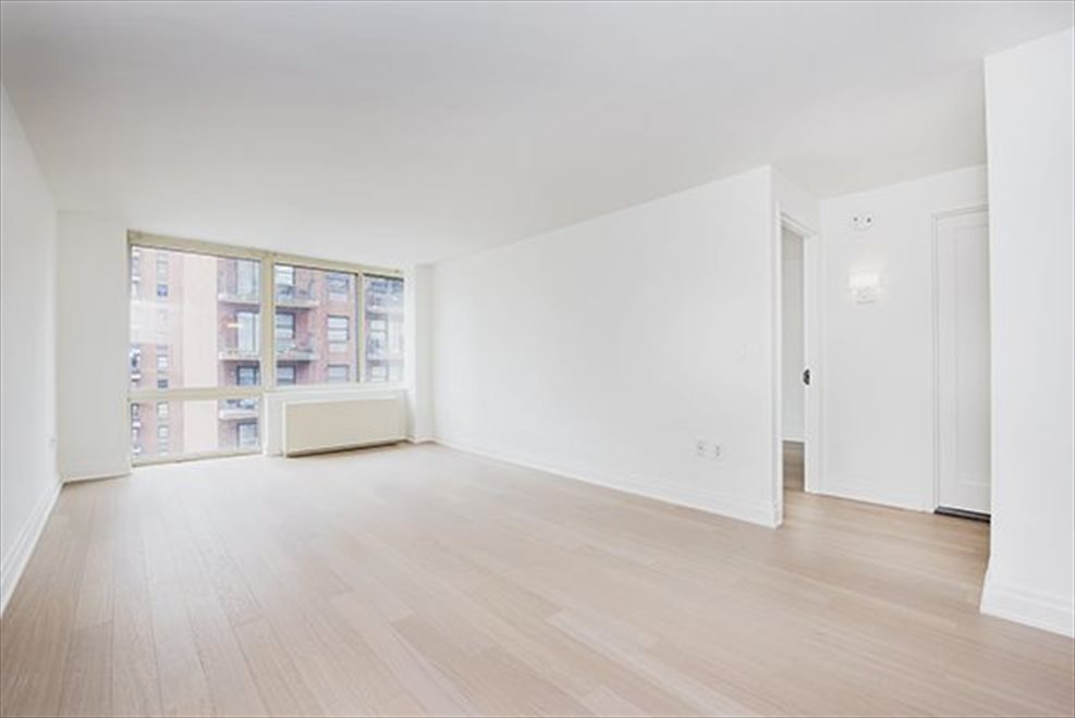New York City Real Estate | View 240 East 86th Street, PHD | room 1 | View 2