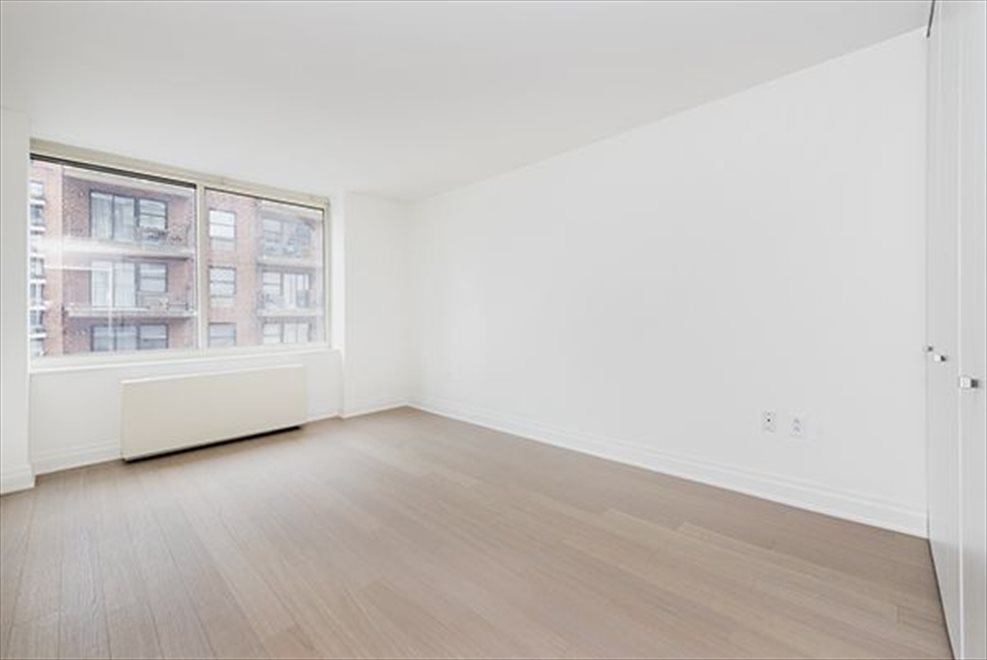 New York City Real Estate | View 240 East 86th Street, PHD | room 5 | View 6