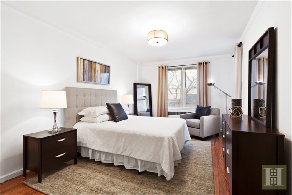 New York City Real Estate | View West 52Nd Street | 1 Bed, 1 Bath | View 1